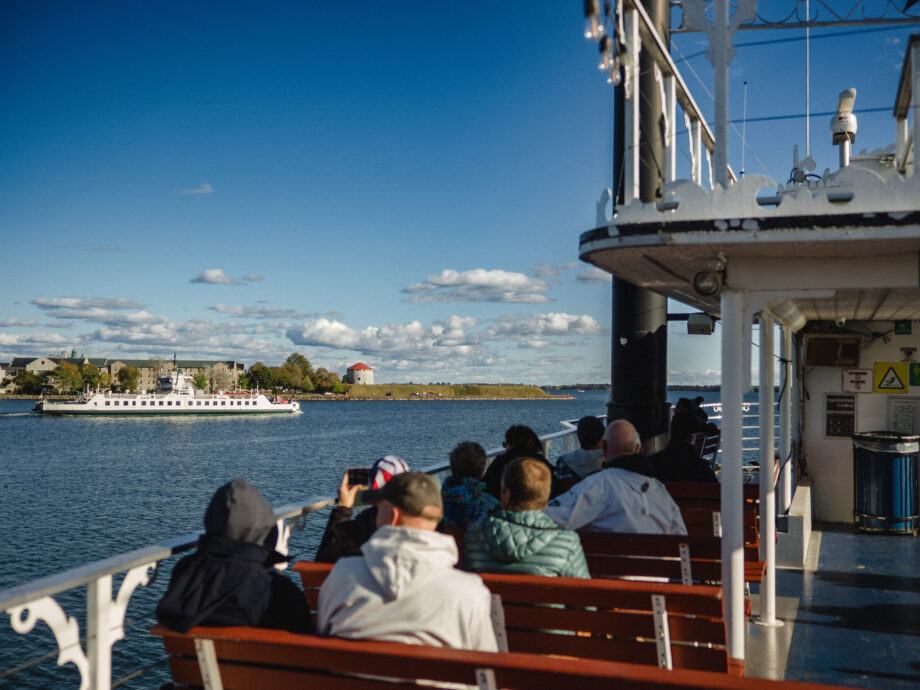 1000 Islands Cruises - credit: Tim Forbes