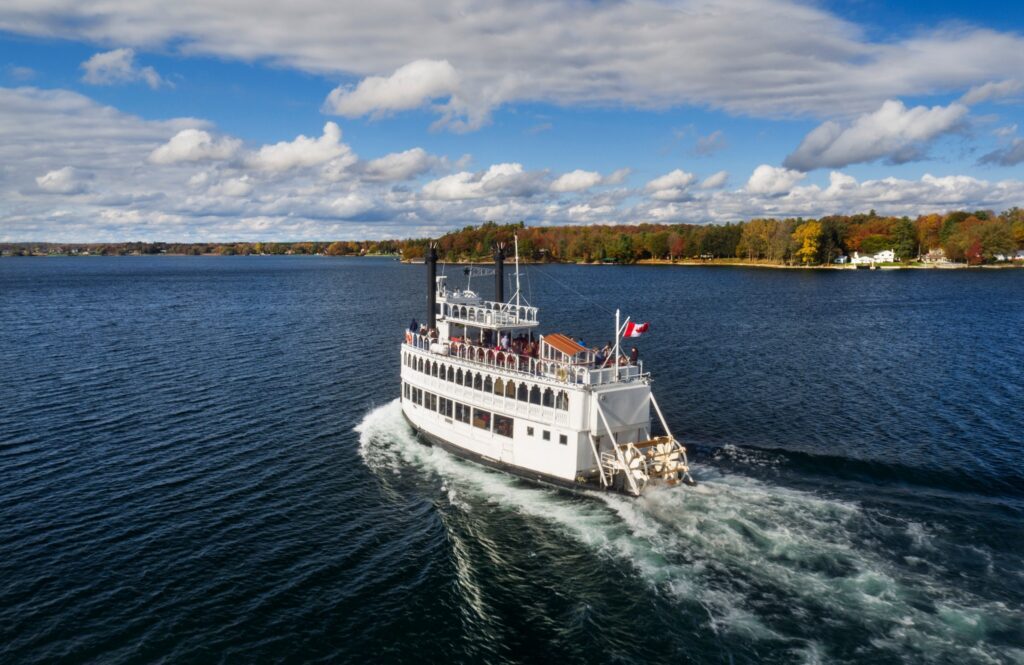 1000 Island Cruise in the fall