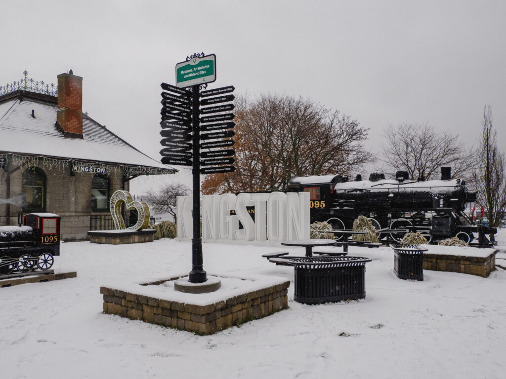 Visitor Information Centre, Kingston Sign, and train